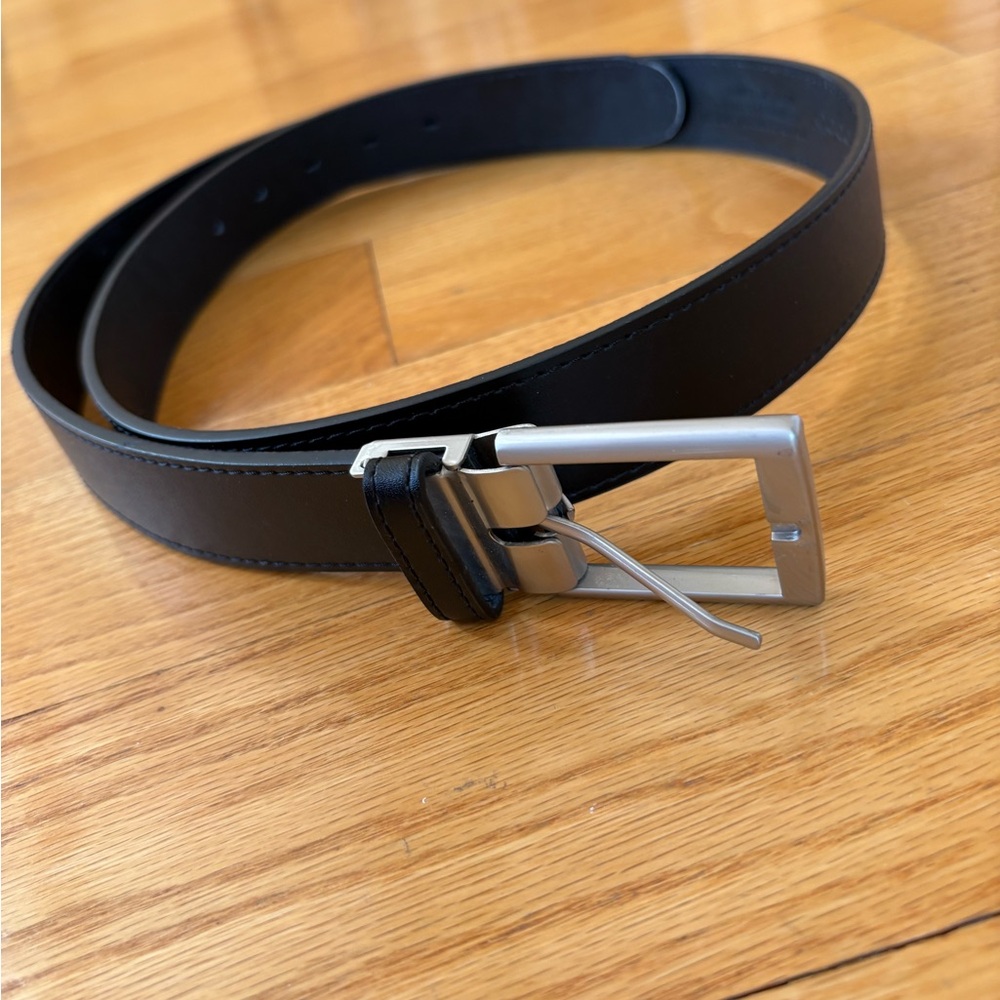 Oobe Men's Black Leather Belt with Silver Buckle